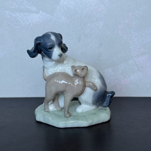 Nao by Lladro 1048 Гармония. Собака и кошка