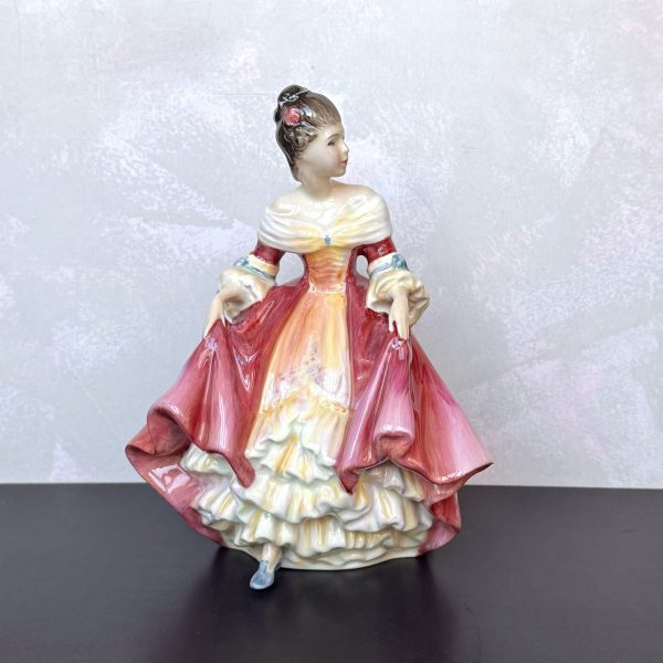 Royal Doulton HN2229 Южная красавица